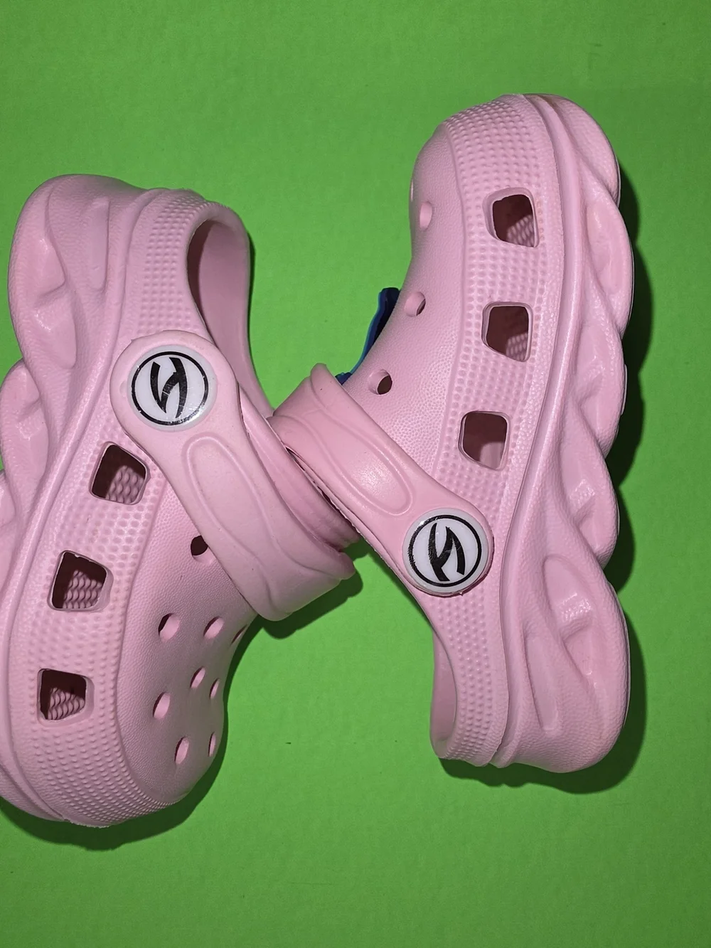 Kids Lightweight Pink Garden Clog with Adjustable Heel Strap
